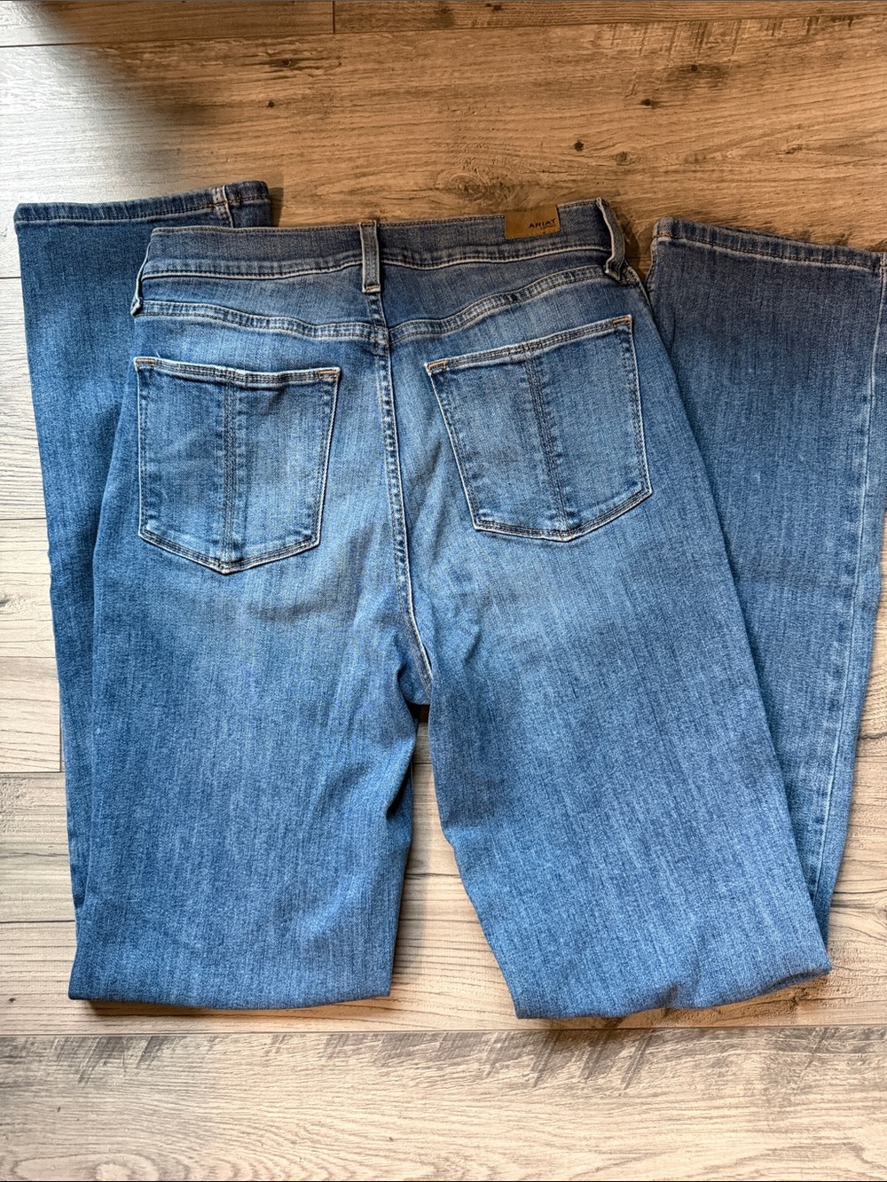 Ariat Womens Relaxed Straight Jean